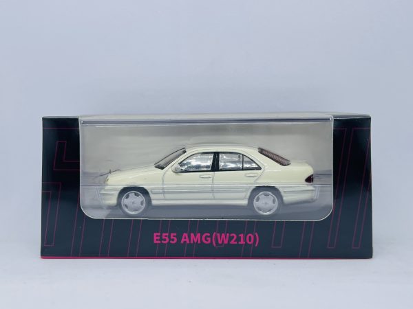 DCT/Shadow 1:64 Mercedes E55 AMG (W210) | White