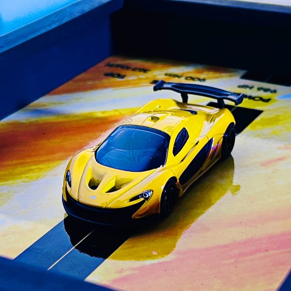 McLaren P1 GTR | PREMIUM 3D DIECAST SHADOW BOX FRAME | 1:64 SCALE