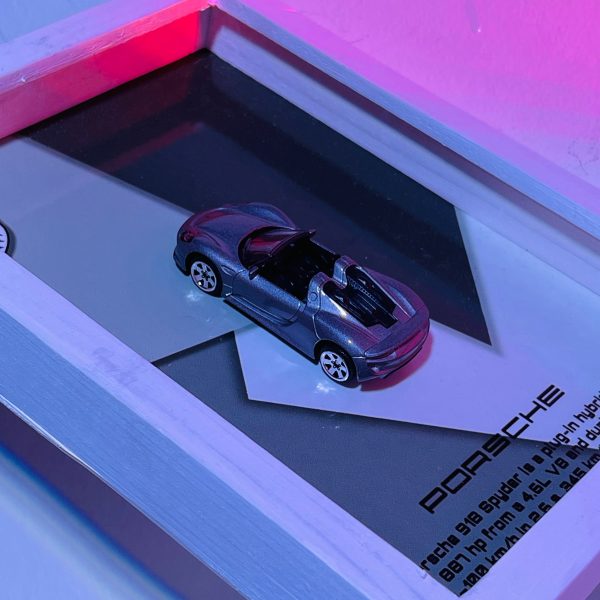 Porsche 918 SPYDER | PREMIUM 3D DIECAST SHADOW BOX FRAME | 1:64 SCALE - SILVER